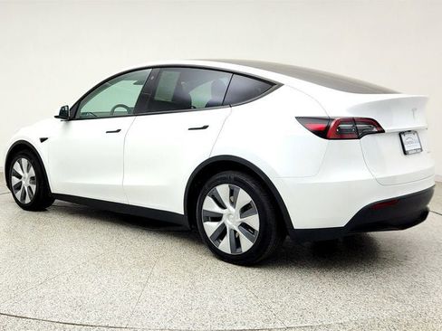 Used 2023 Tesla Model Y Long Range AWD/4WD image 7