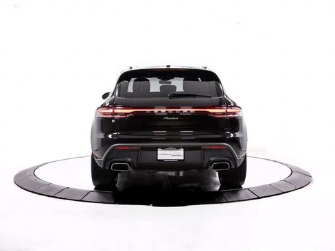 Certified 2026 Porsche Macan AWD/4WD image 6