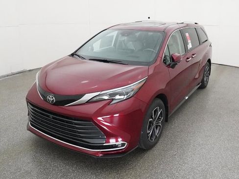 New 2026 Toyota Sienna Platinum image 16
