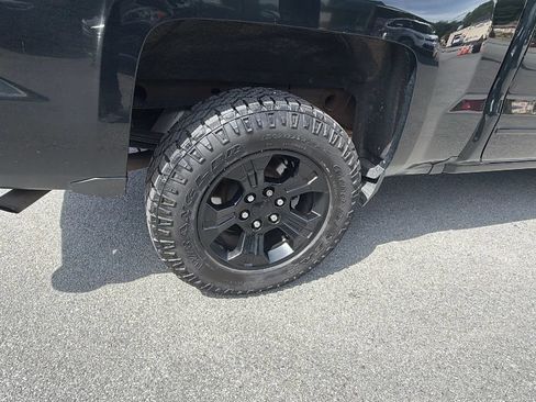 Used 2018 Chevrolet Silverado 1500 LTZ Z71 w/ LTZ Plus Package AWD/4WD image 12
