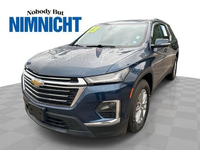Used 2023 Chevrolet Traverse LT