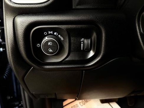 Certified 2025 RAM 2500 Big Horn AWD/4WD image 44