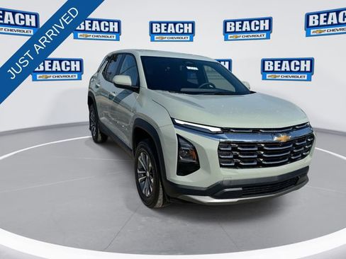 New 2026 Chevrolet Equinox LT image 2