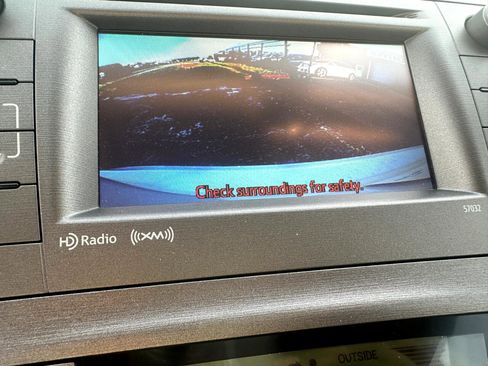 Used 2015 Toyota Prius Persona Series image 14