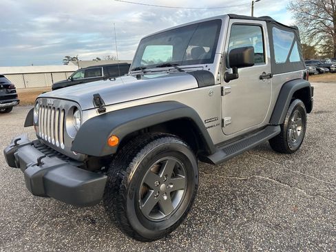 Used 2013 Jeep Wrangler Sport image 25