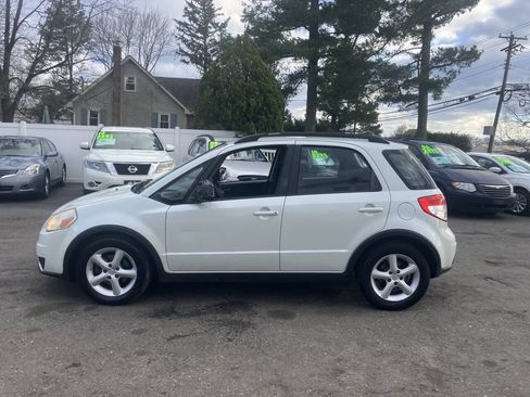 Used 2009 Suzuki SX4 AWD Hatchback image 10