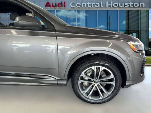 Certified 2025 Audi Q7 2.0T Premium Plus w/ Premium Plus Package image 12