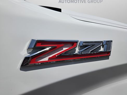Certified 2021 Chevrolet Silverado 1500 LTZ AWD/4WD image 35
