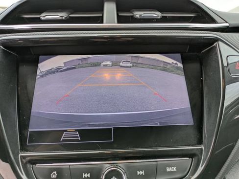 Used 2021 Chevrolet TrailBlazer LT w/ Premium Seating Package FWD image 14