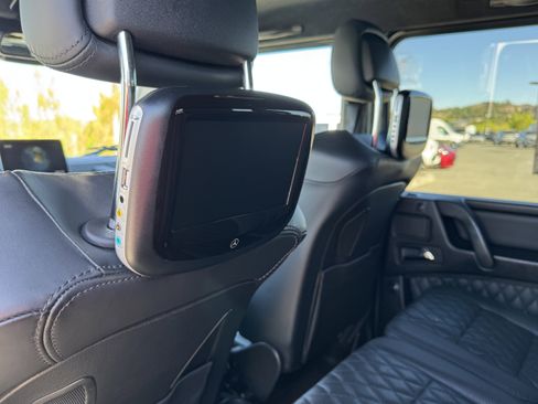 Used 2017 Mercedes-Benz G 65 AMG 4MATIC image 32