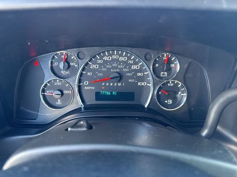 Used 2015 Chevrolet Express 2500 RWD image 7