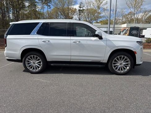 Used 2021 Cadillac Escalade Premium Luxury image 4