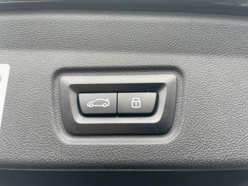 Used 2025 BMW 440i xDrive w/ Parking Assistance Package image 28