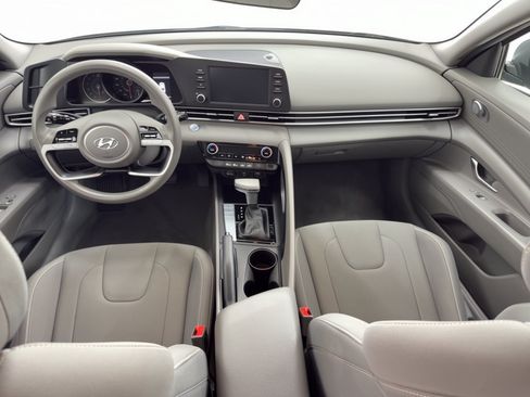 Used 2021 Hyundai Elantra SEL w/ Cargo Package FWD image 17