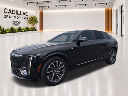 Certified 2025 Cadillac Lyriq Sport w/ LPO, Floor Liner Package RWD image 8