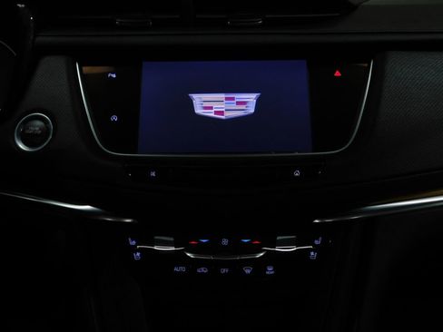 Used 2022 Cadillac XT5 Premium Luxury AWD/4WD image 37