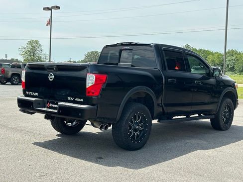 Used 2020 Nissan Titan SV w/ SV Convenience Package AWD/4WD image 7