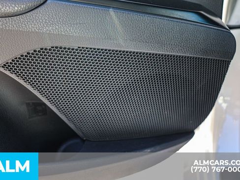 Used 2025 Toyota Camry SE image 54