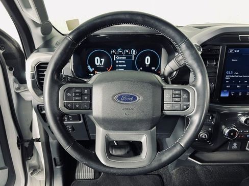 Used 2022 Ford F150 Lariat w/ Max Trailer Tow Package image 19