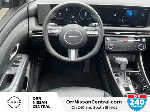 Used 2025 Hyundai Tucson SEL FWD image 14