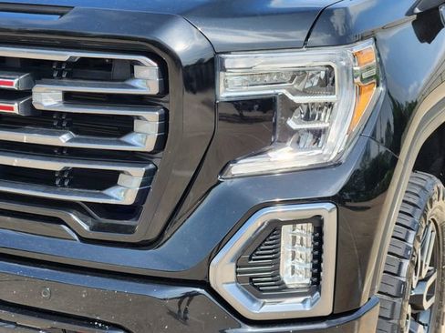 Used 2020 GMC Sierra 1500 AT4 w/ AT4 Premium Package image 9
