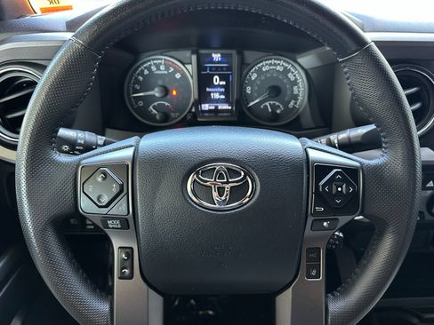 Used 2023 Toyota Tacoma TRD Sport AWD/4WD image 20