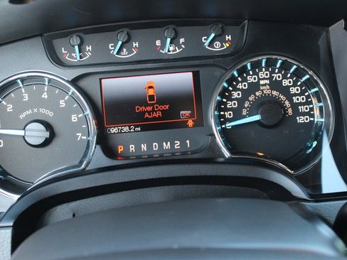 Used 2013 Ford F150 XLT w/ Luxury Equipment Group image 11