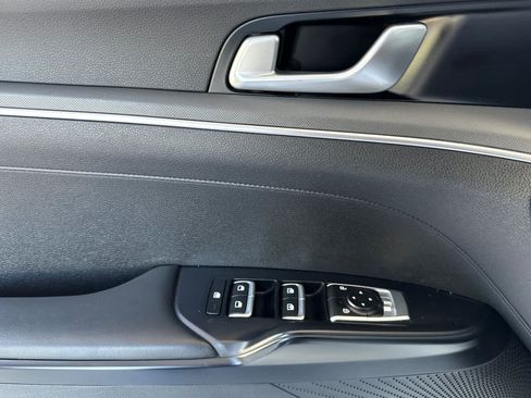 Used 2022 Kia K5 GT-Line FWD image 12
