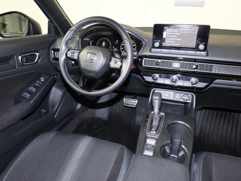 Used 2024 Honda Civic Sport image 9