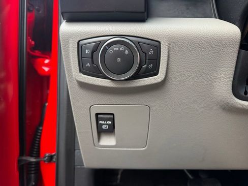 Used 2019 Ford F150 XL w/ Equipment Group 101A Mid AWD/4WD image 8