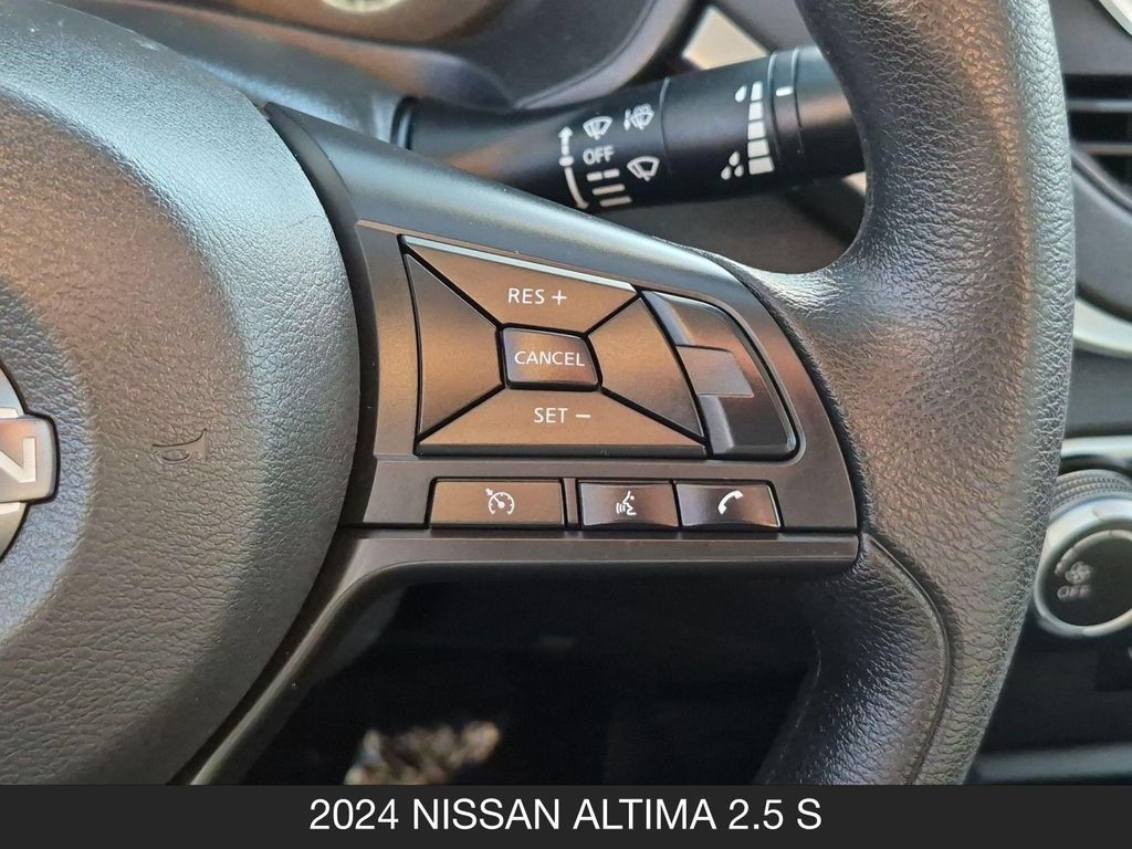 Certified 2024 Nissan Altima 2.5 S FWD image 18