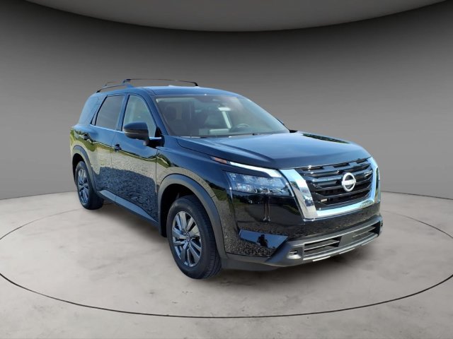 Certified 2025 Nissan Pathfinder SV FWD image 5