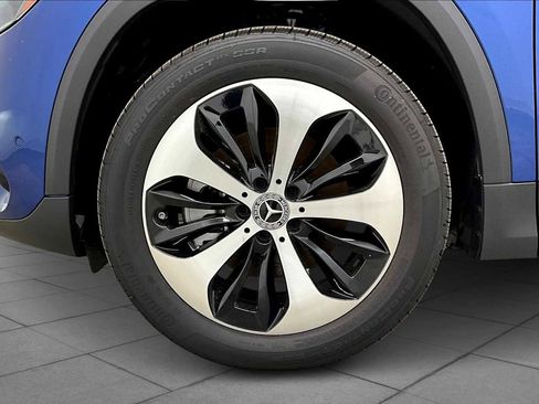 New 2025 Mercedes-Benz GLA 250 image 11