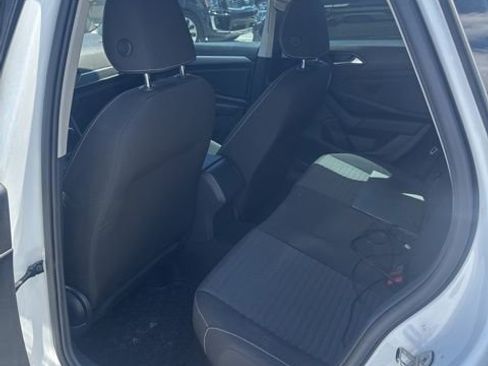 Used 2023 Volkswagen Jetta S FWD image 4