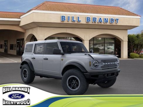 New 2026 Ford Bronco Badlands image 1