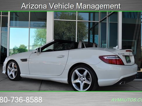Used 2012 Mercedes-Benz SLK 350 image 7