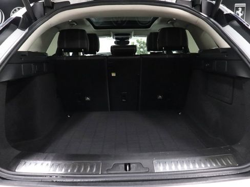 Used 2018 Land Rover Range Rover Velar S image 23