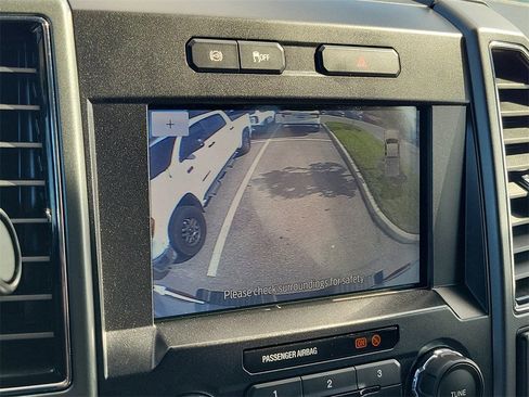 Used 2022 Ford F250 XLT w/ XLT Premium Package image 32