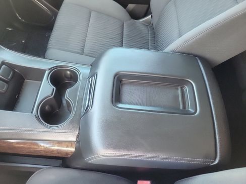 Certified 2018 Chevrolet Tahoe LS image 21