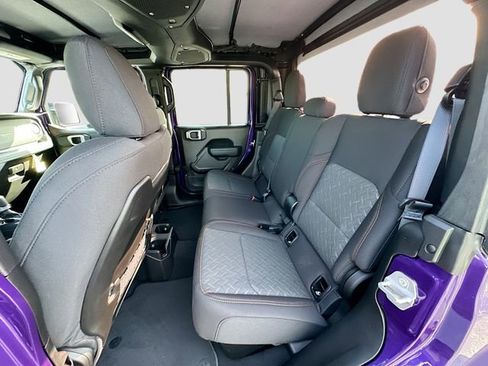 New 2026 Jeep Gladiator Mojave image 16