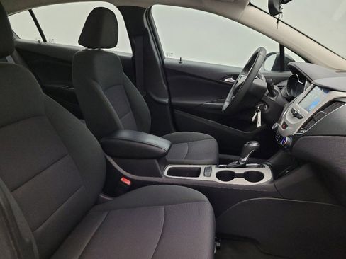 Used 2017 Chevrolet Cruze LS FWD image 21