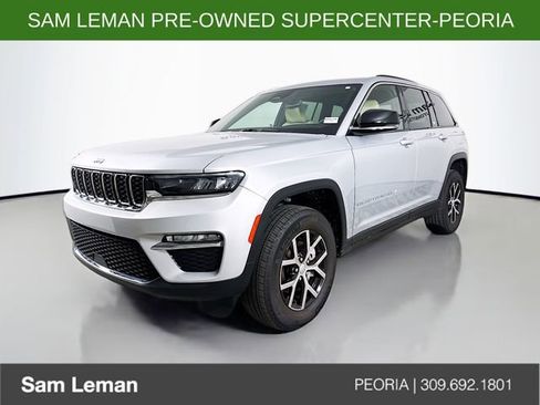 Used 2024 Jeep Grand Cherokee Limited image 3