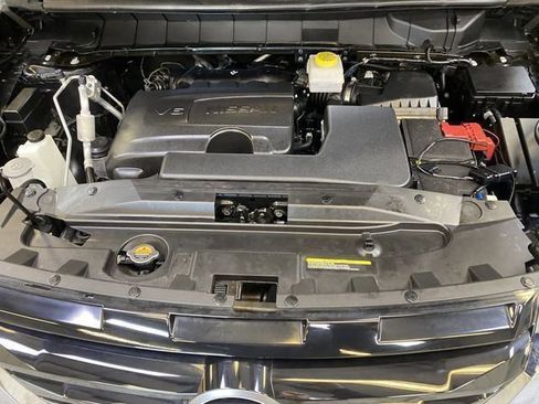 Used 2024 Nissan Pathfinder SL AWD/4WD image 10