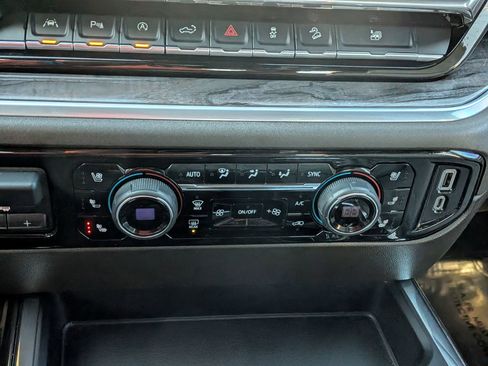 Certified 2022 Chevrolet Silverado 1500 LTZ image 30