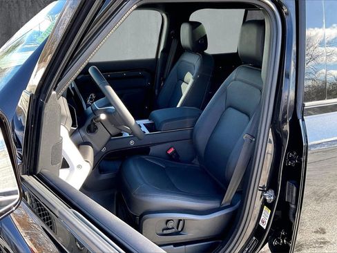 Certified 2025 Land Rover Defender 110 S image 21