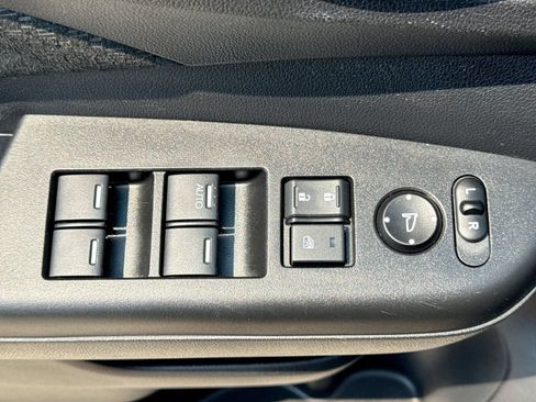 Used 2015 Honda CR-V EX image 17