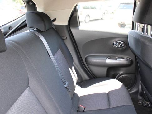 Used 2011 Nissan Juke S AWD/4WD image 16