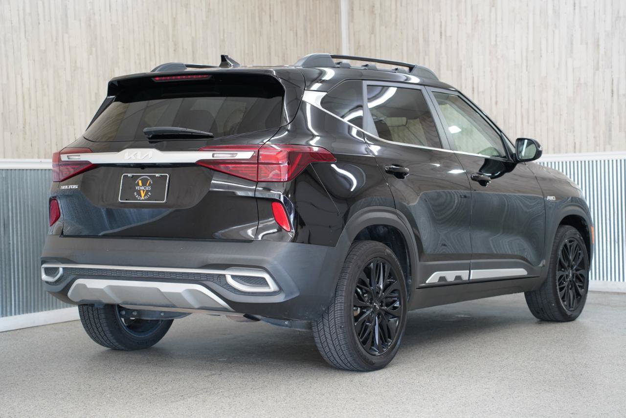Used 2022 Kia Seltos Nightfall Edition AWD/4WD image 10