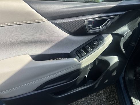 Used 2019 Subaru Forester Premium AWD/4WD image 12