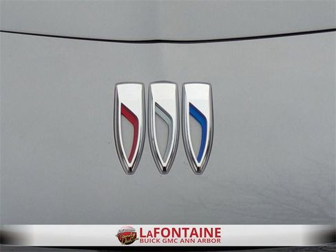 Used 2025 Buick Encore GX Sport Touring w/ Experience Buick Package image 9